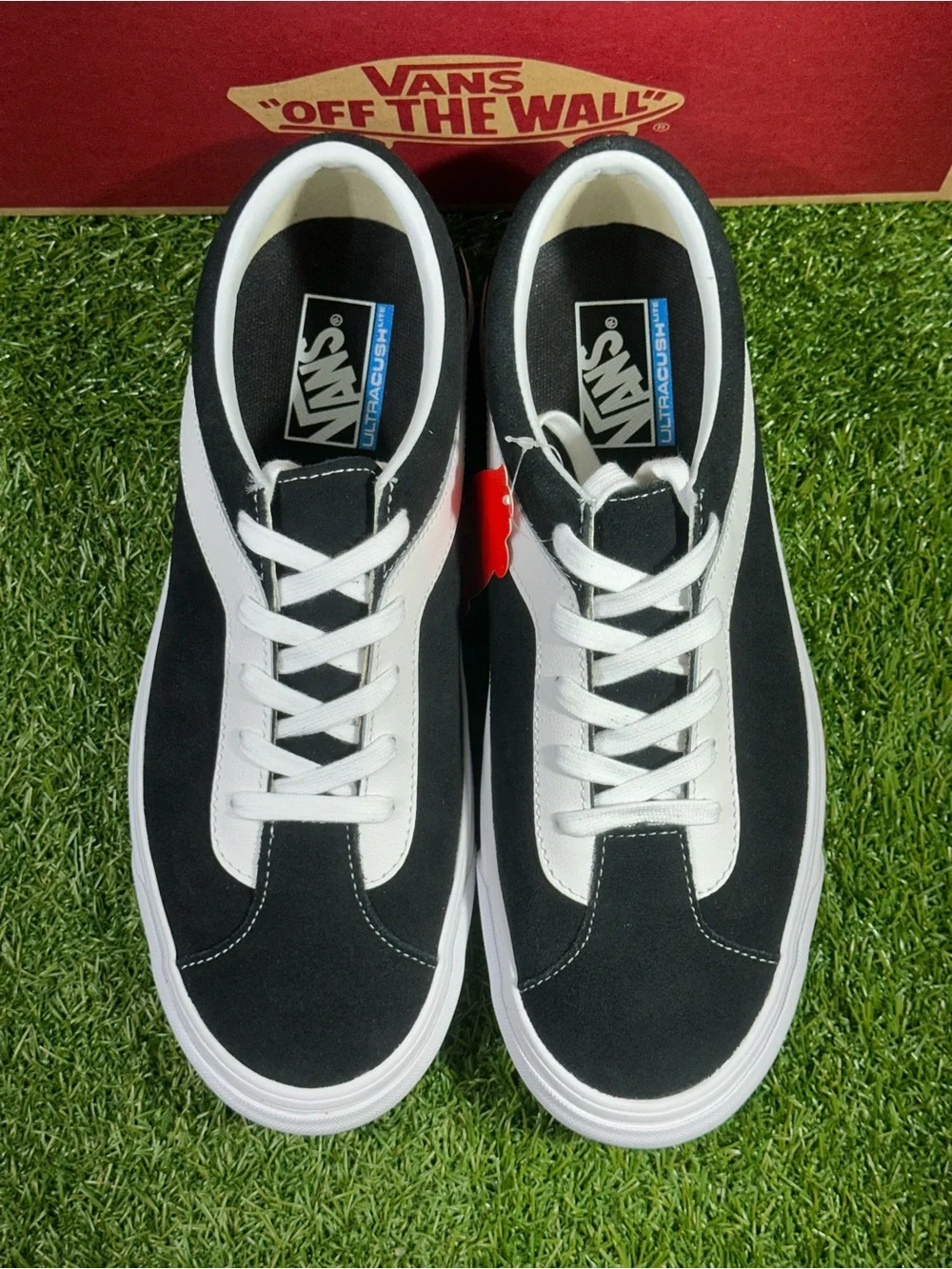 Vans Bold Ni Black and White Low-Top Sneakers, Men’s 10, VN0A3WLPOS7